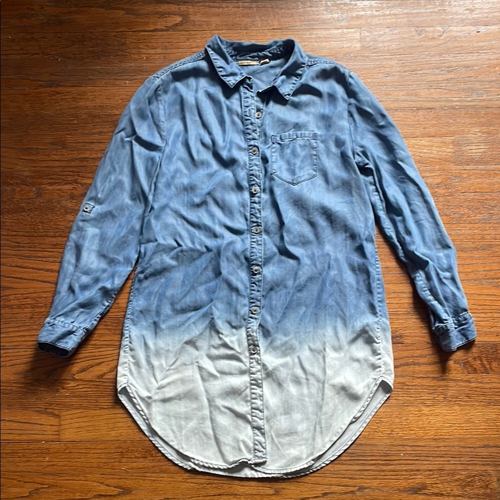 Anthropologie Holding Horses Denim Ombre Button Down Shirt